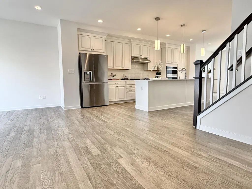 2752 S Spurway Drive Ann Arbor City MI 48105
