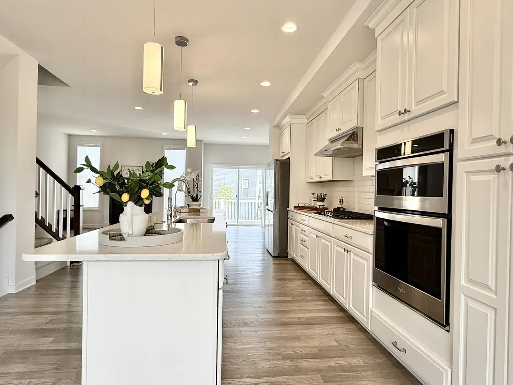 2752 S Spurway Drive Ann Arbor City MI 48105