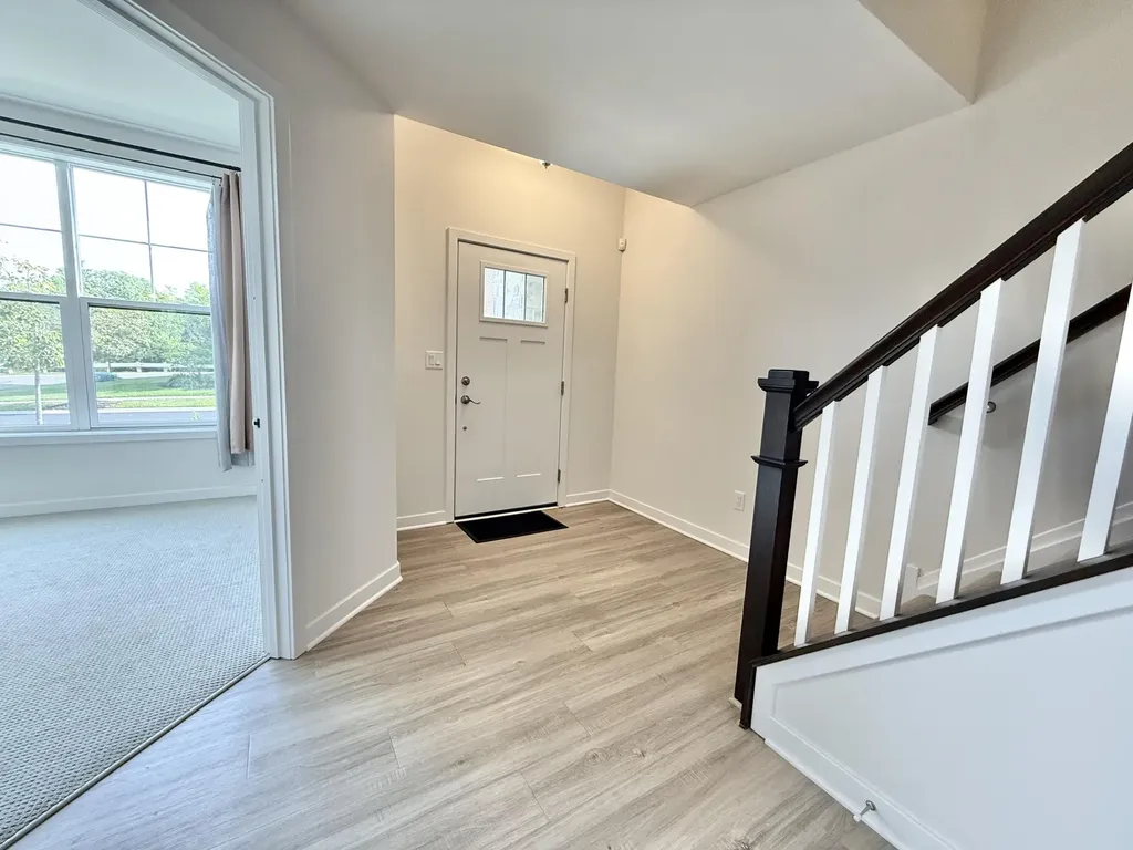 2752 S Spurway Drive Ann Arbor City MI 48105