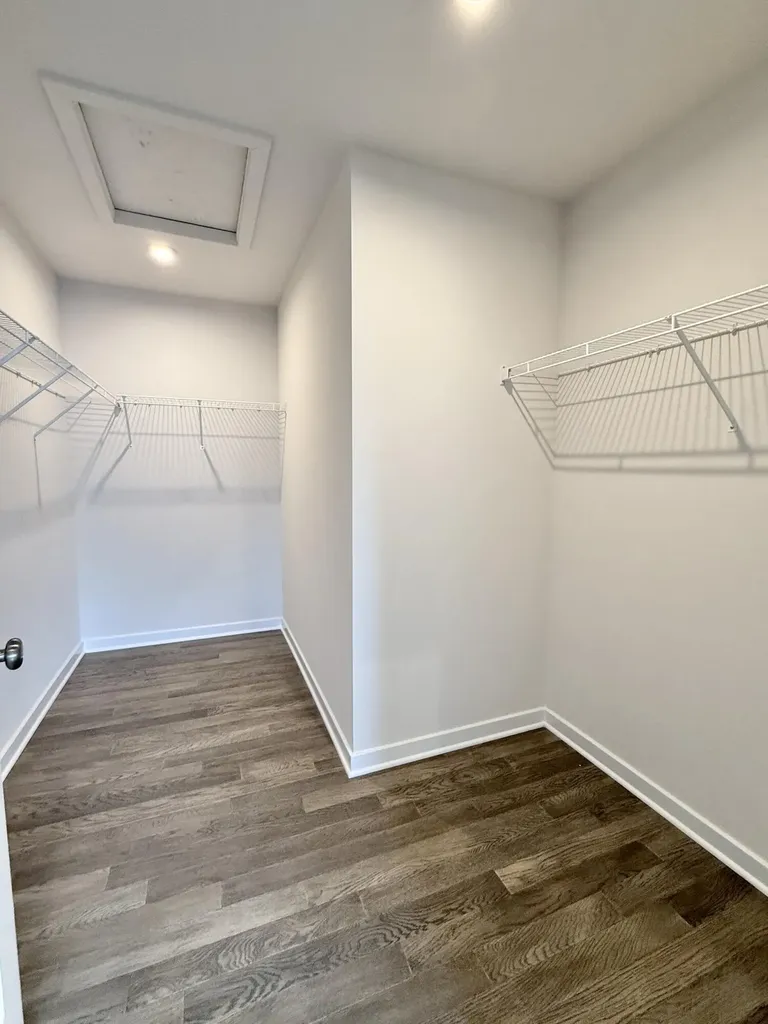 2752 S Spurway Drive Ann Arbor City MI 48105