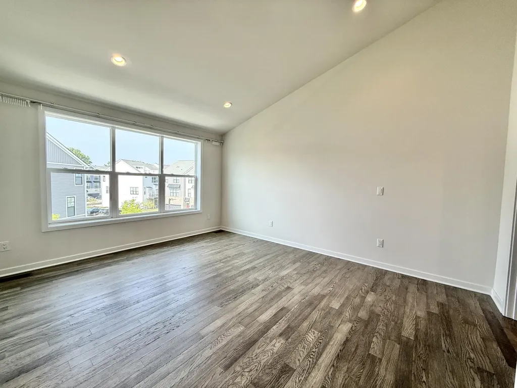 2752 S Spurway Drive Ann Arbor City MI 48105
