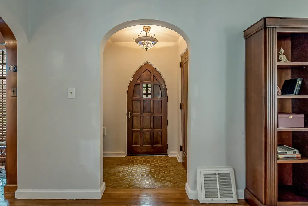 2058 Wildwood Lane Jackson City MI 49203