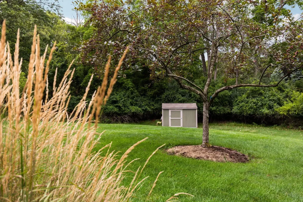 2464 Blueberry Lane Ann Arbor Charter Township MI 48103