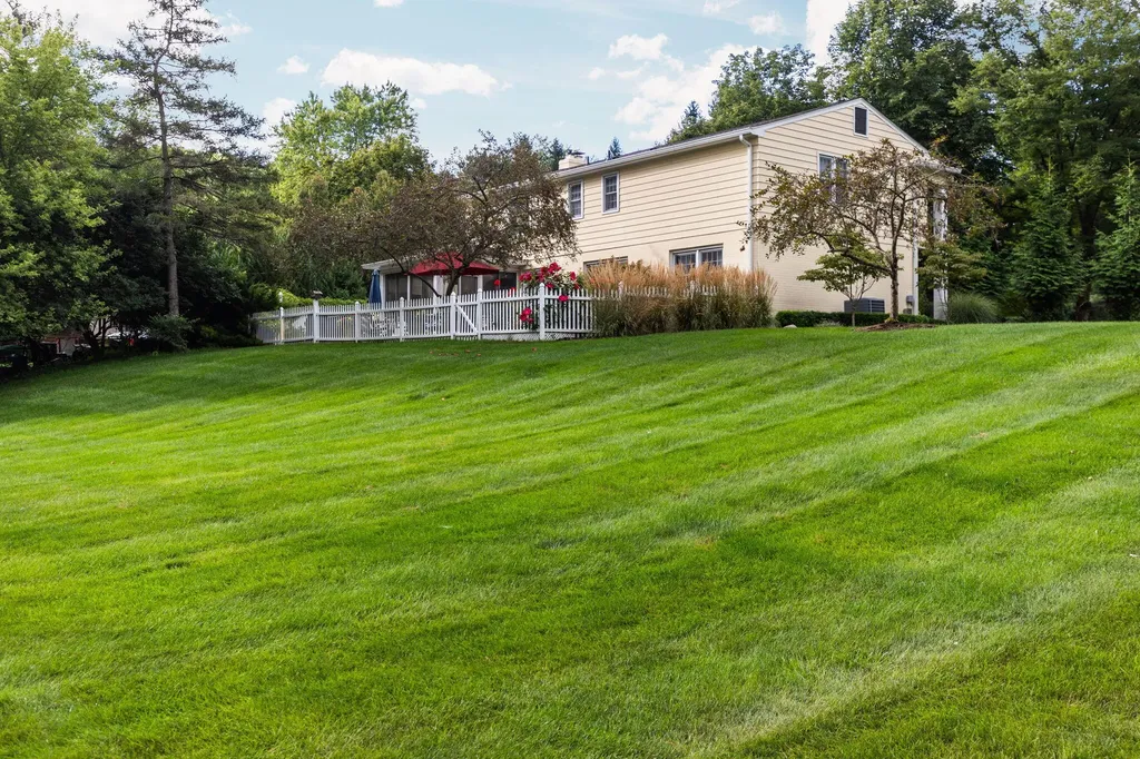 2464 Blueberry Lane Ann Arbor Charter Township MI 48103