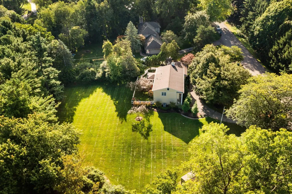 2464 Blueberry Lane Ann Arbor Charter Township MI 48103