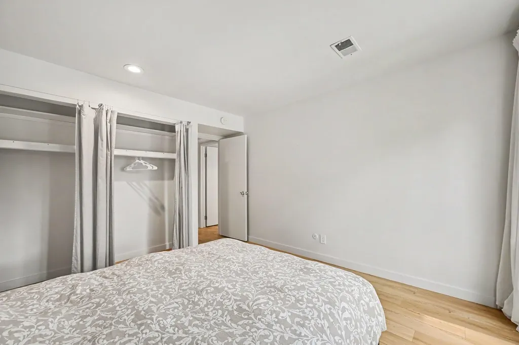 2104 Pauline Boulevard Ann Arbor City MI 48103