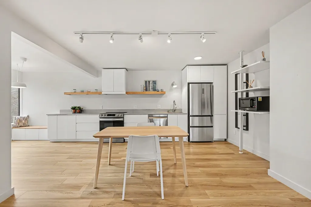 2104 Pauline Boulevard Ann Arbor City MI 48103
