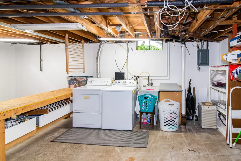 2014 Whittier Road Ypsilanti City MI 48197