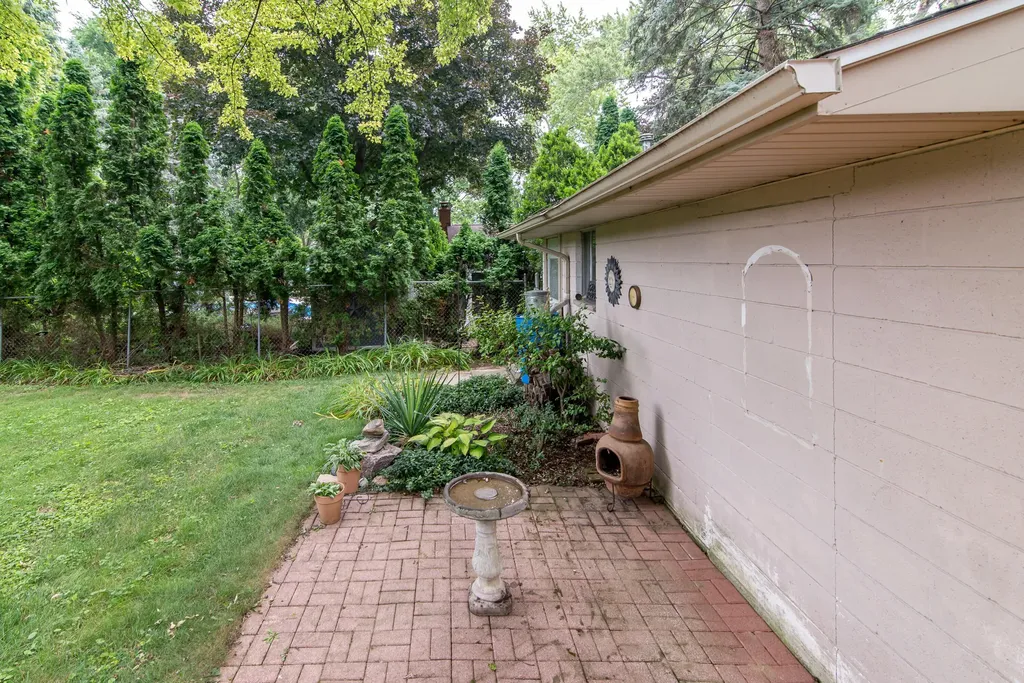 2014 Whittier Road Ypsilanti City MI 48197