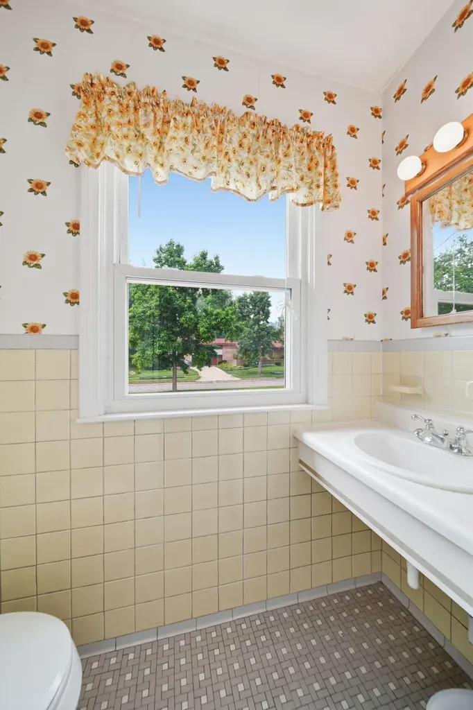 1058 Orchard Road Adrian City MI 49221