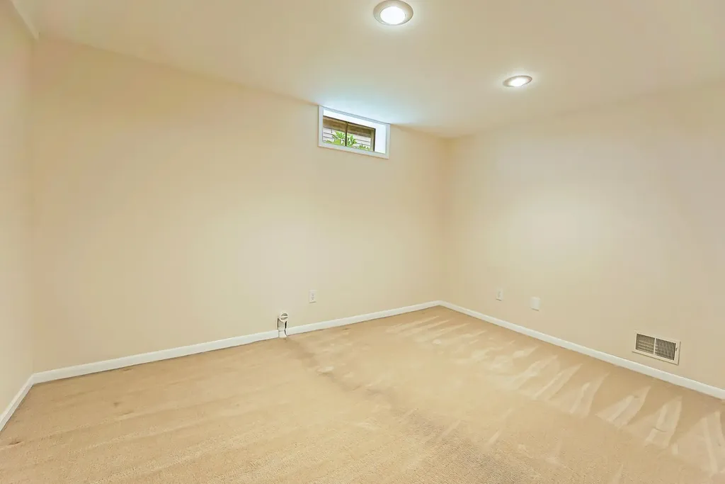 2398 Foxway Drive Ann Arbor City MI 48105
