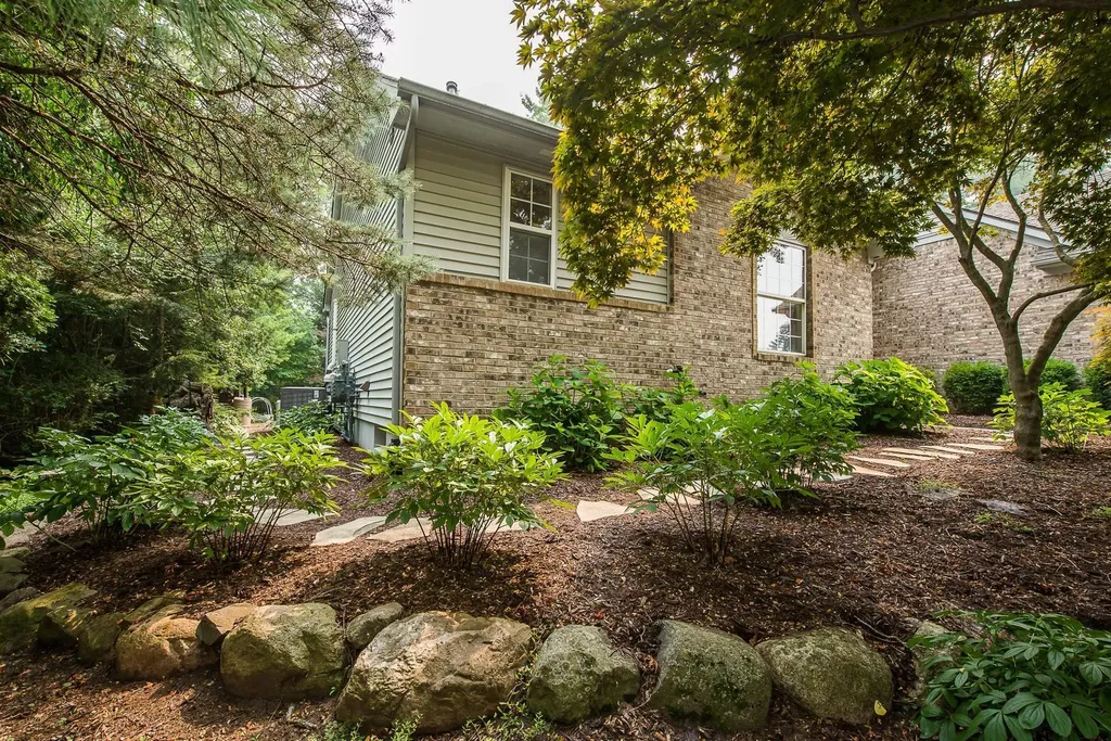 2398 Foxway Drive Ann Arbor City MI 48105