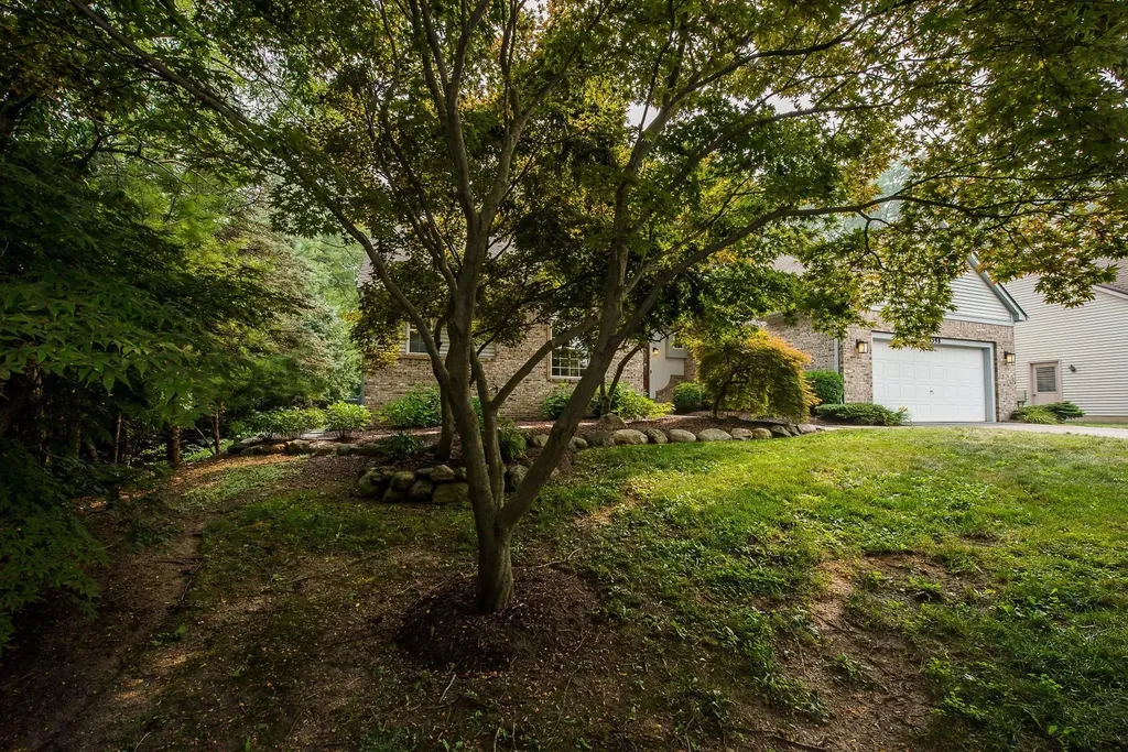 2398 Foxway Drive Ann Arbor City MI 48105