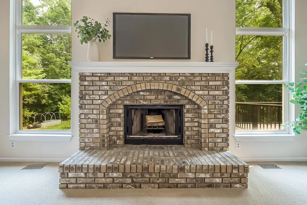 2398 Foxway Drive Ann Arbor City MI 48105