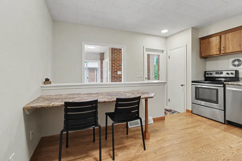 1832 Weldon Boulevard Ann Arbor City MI 48103