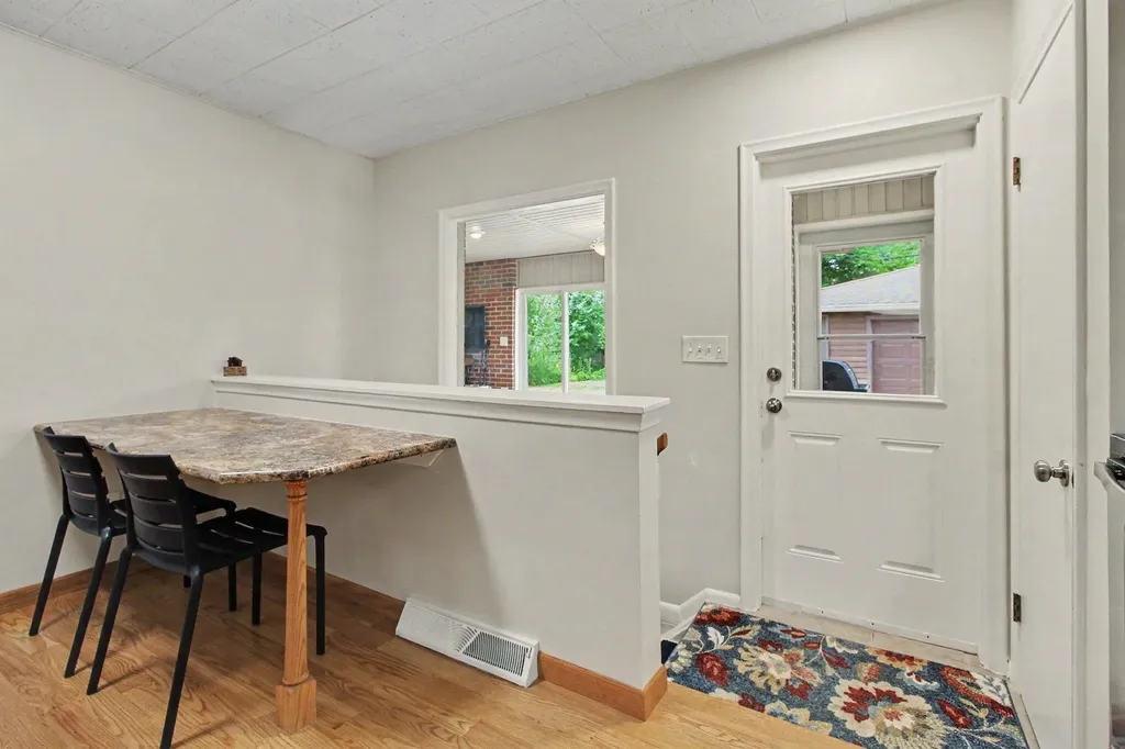 1832 Weldon Boulevard Ann Arbor City MI 48103