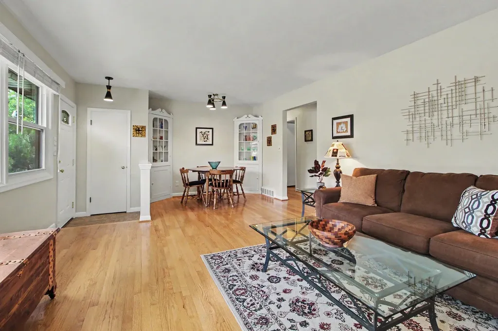 1832 Weldon Boulevard Ann Arbor City MI 48103