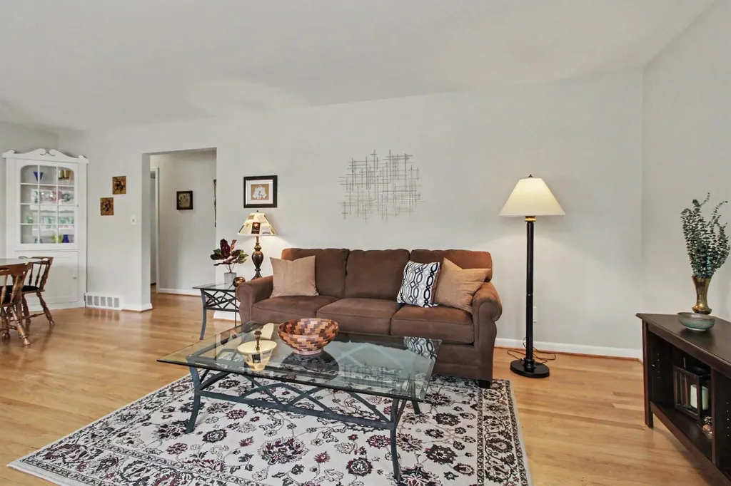 1832 Weldon Boulevard Ann Arbor City MI 48103