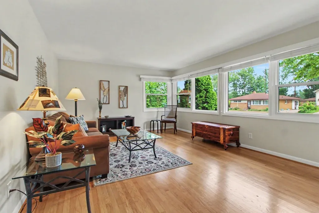 1832 Weldon Boulevard Ann Arbor City MI 48103