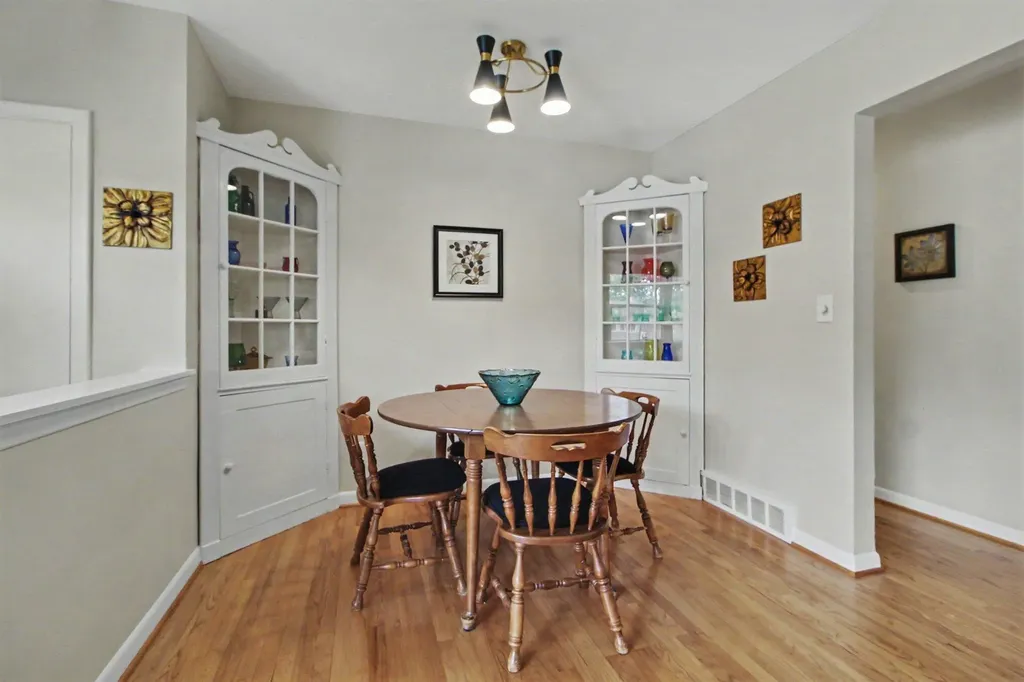 1832 Weldon Boulevard Ann Arbor City MI 48103