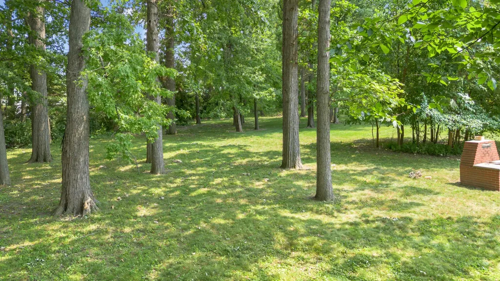 3894 Jennings Drive Troy City MI 48083