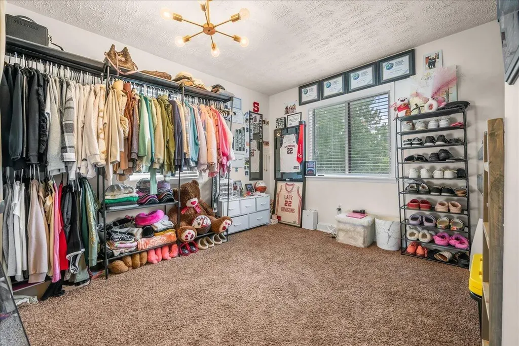 426 Cameron Avenue Pontiac City MI 48342