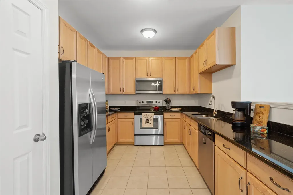 228 W Oakbrook Drive Ann Arbor City MI 48103