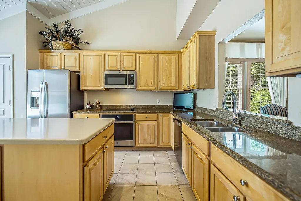 16529 Cottonwood Court Northville Township MI 48168