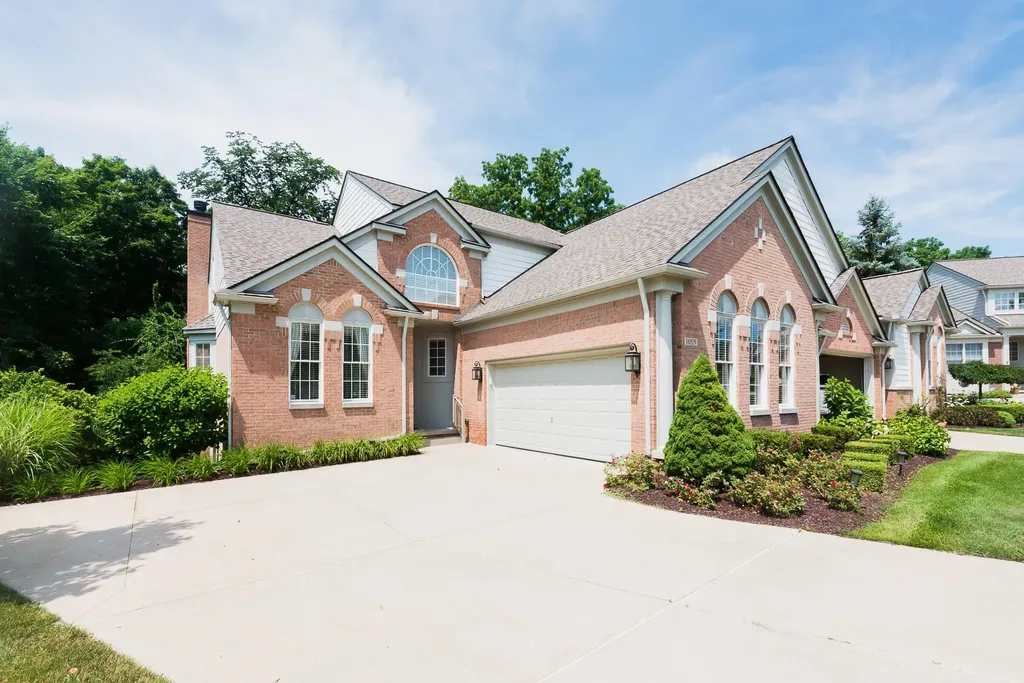 16529 Cottonwood Court Northville Township MI 48168