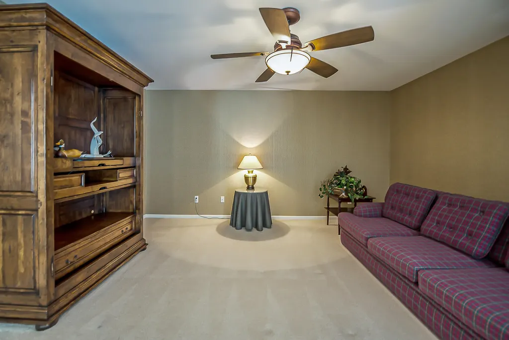 16529 Cottonwood Court Northville Township MI 48168