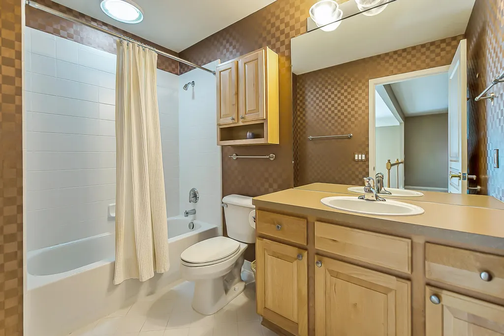 16529 Cottonwood Court Northville Township MI 48168