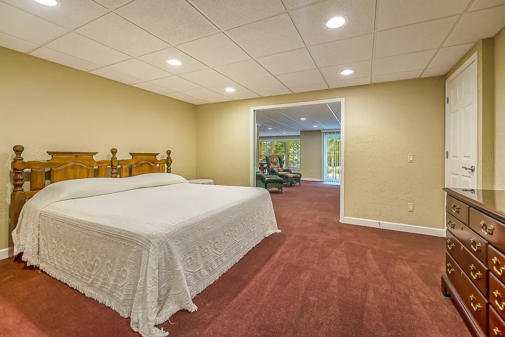 16529 Cottonwood Court Northville Township MI 48168