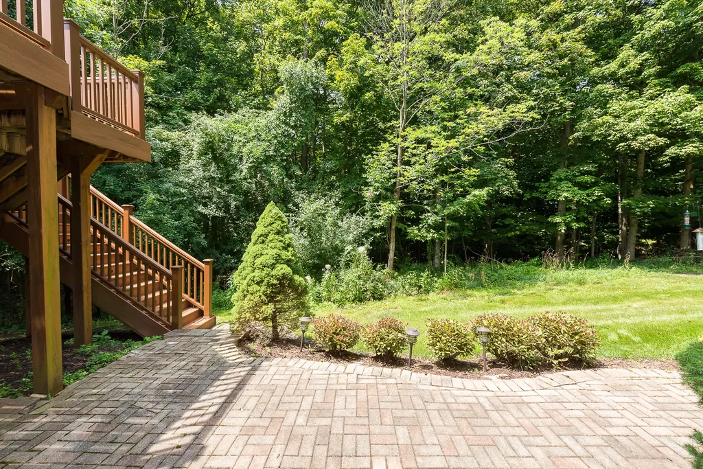 16529 Cottonwood Court Northville Township MI 48168