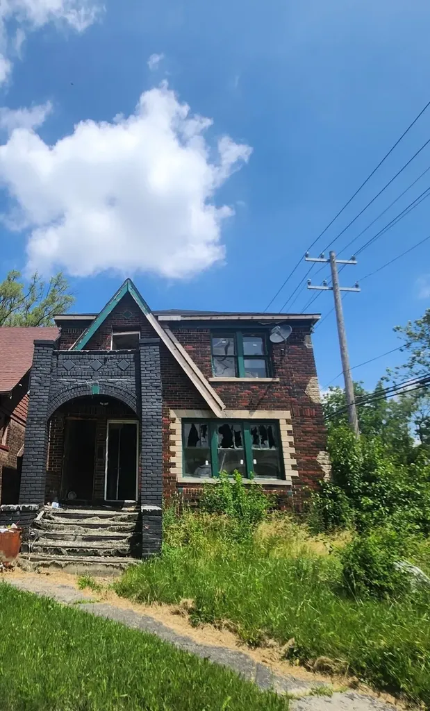 6875 Drake Street Detroit City MI 48212