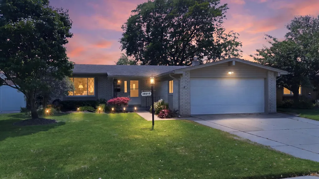 38515 Grandon Street Livonia City MI 48150