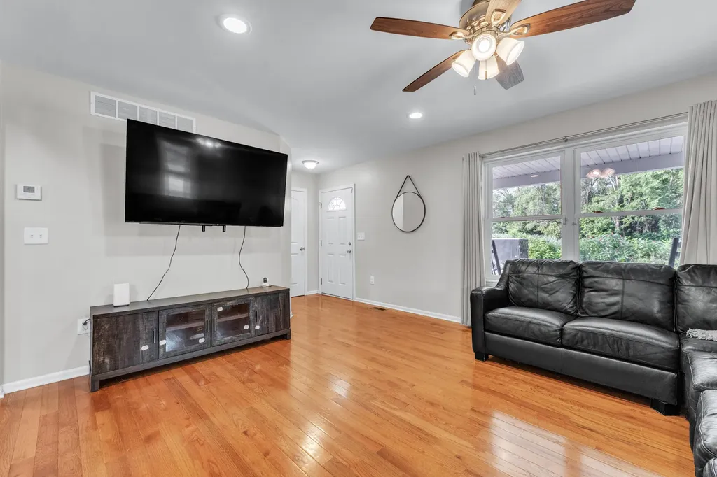 519 Asher Pass Milan City MI 48160