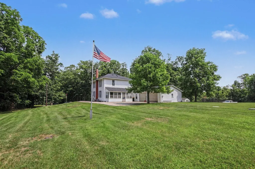 315 S Washington Street Manchester Township MI 48158