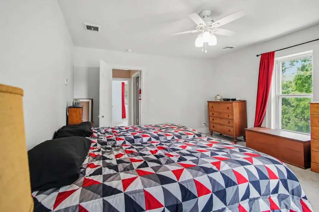 315 S Washington Street Manchester Township MI 48158