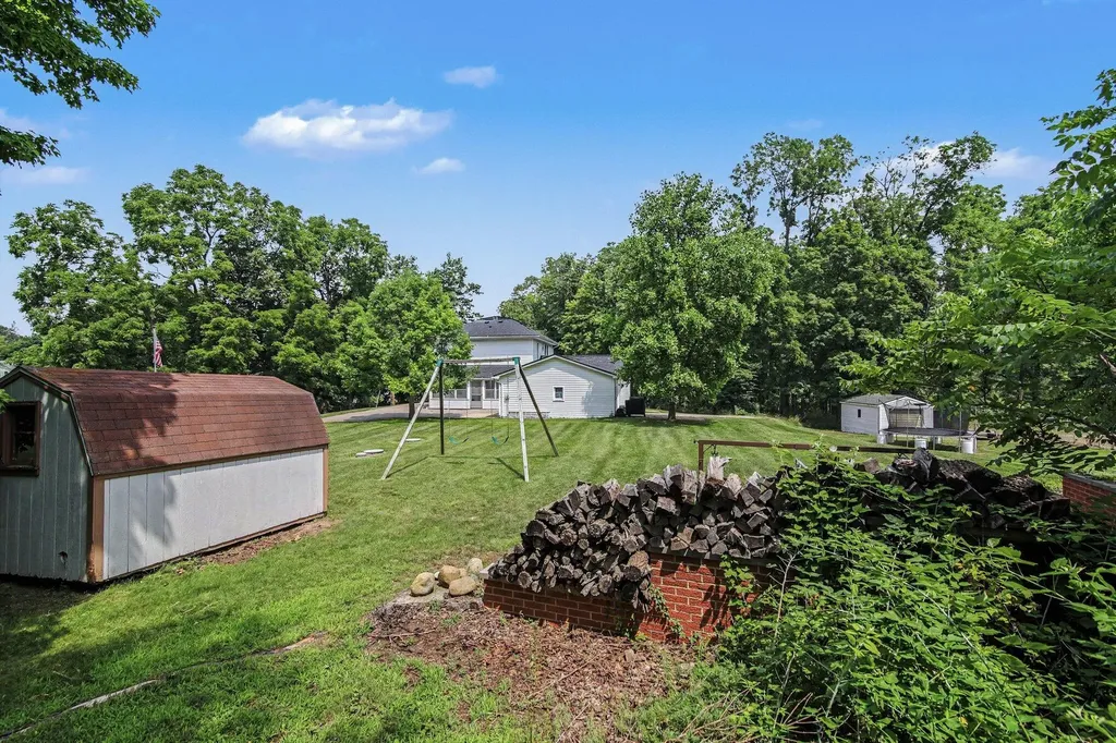315 S Washington Street Manchester Township MI 48158