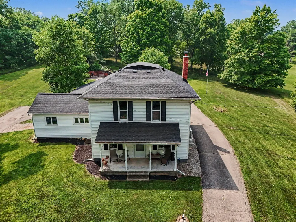 315 S Washington Street Manchester Township MI 48158