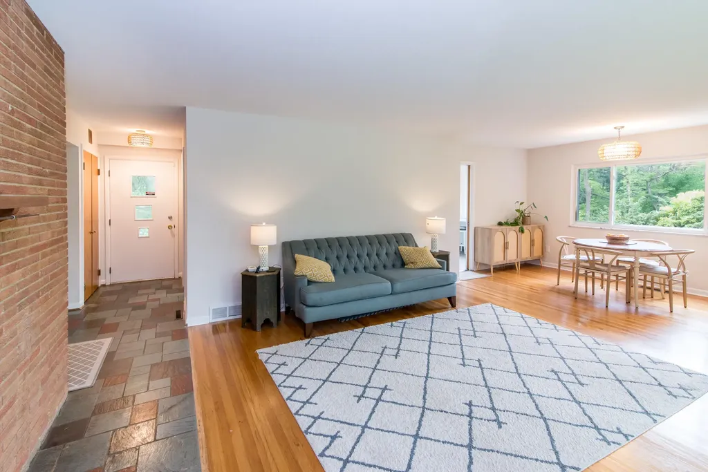 1455 Chalmers Drive Ann Arbor City MI 48104