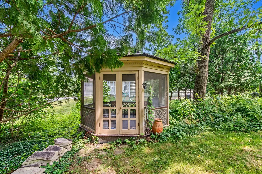 1455 Chalmers Drive Ann Arbor City MI 48104