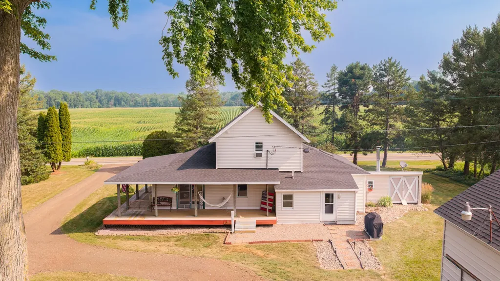 2695 W Mount Hope Highway Roxand Township MI 48861