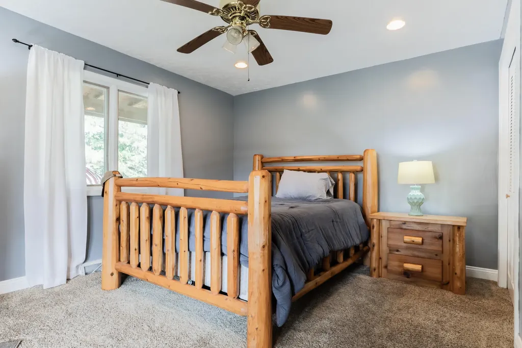 2695 W Mount Hope Highway Roxand Township MI 48861