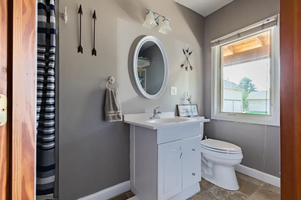 2695 W Mount Hope Highway Roxand Township MI 48861