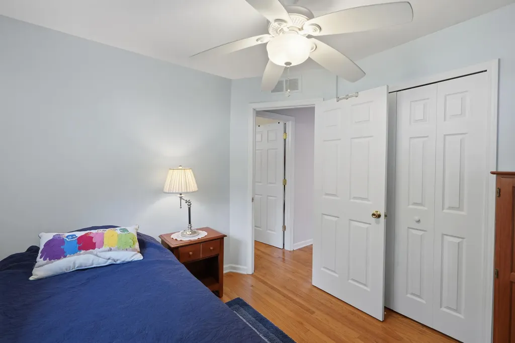 615 Elizabeth Street Rochester City MI 48307