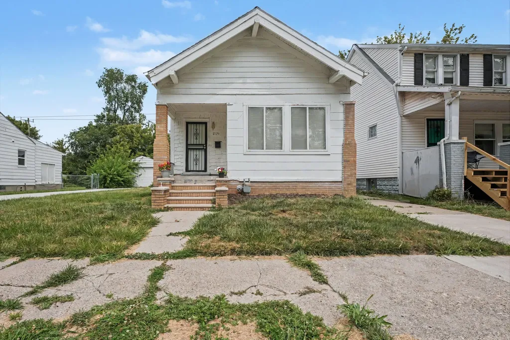 17179 Detroit Street Detroit City MI 48224