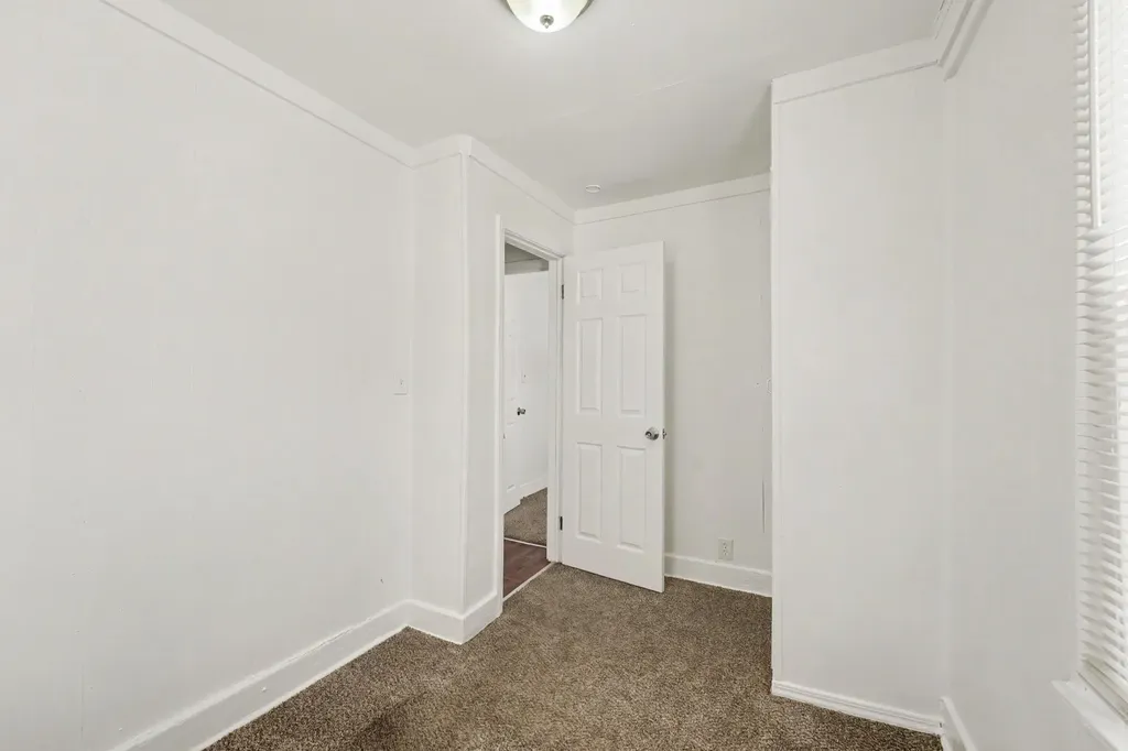 17179 Detroit Street Detroit City MI 48224