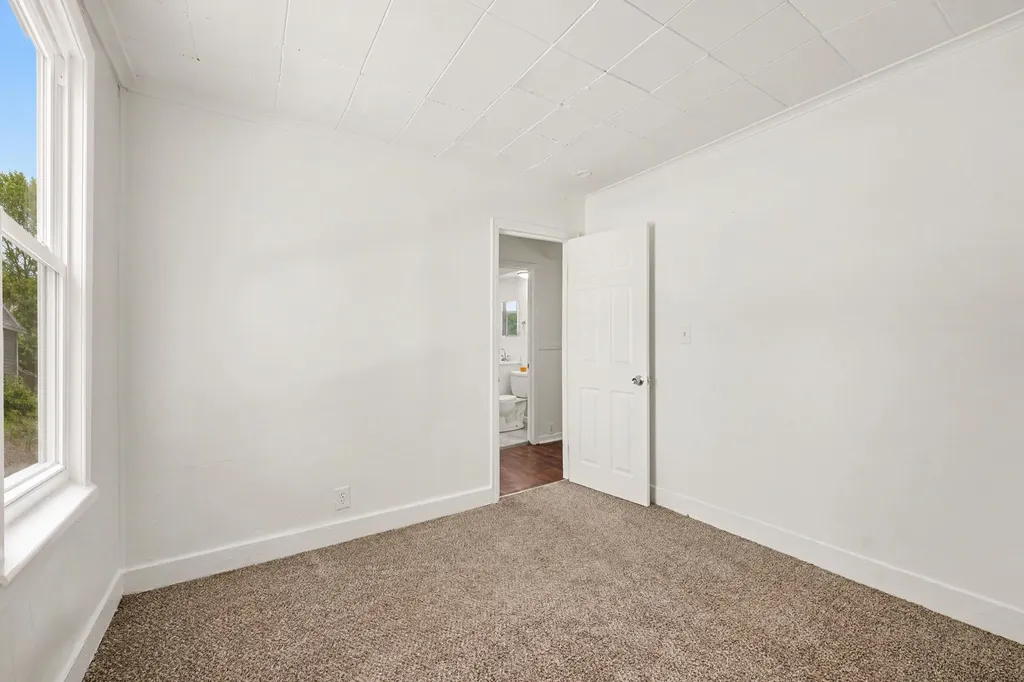 17179 Detroit Street Detroit City MI 48224