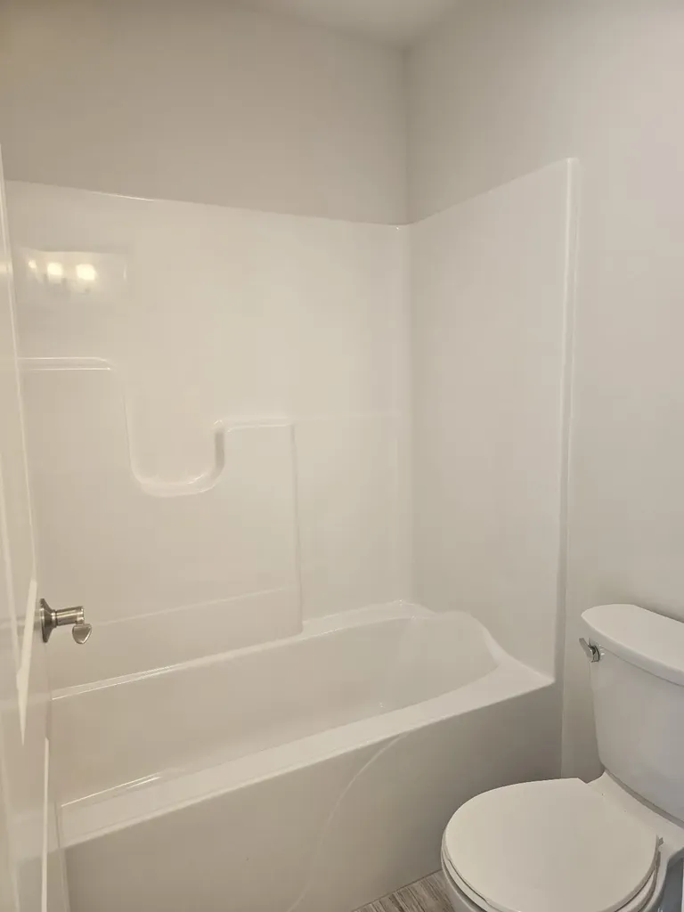 9602 Valley View Court York Charter Township MI 48176